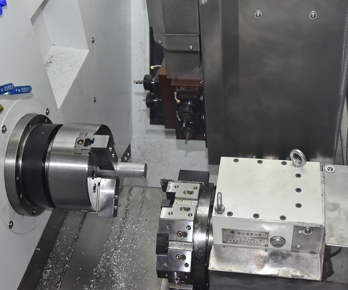 what is a cnc lathe